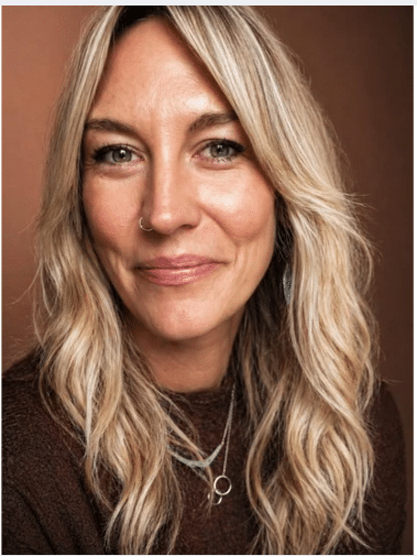 Portrait of Lauren Jones smiling